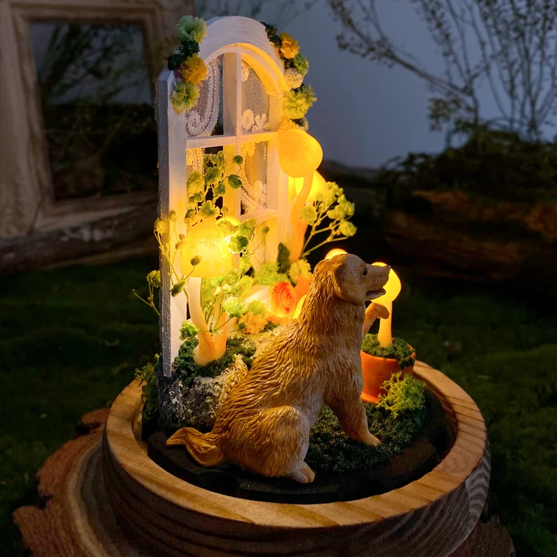 USB + Battery-Personalized Dog Mushroom Lamp - Cozy Mushroom Night Light with Dog Figurine, Unique Home Decor and Pet Memorial, Ideal Gift for Dog Lovers