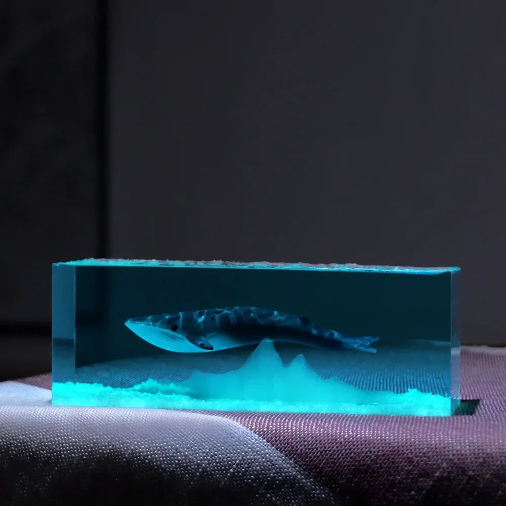 Handmade Crystal Resin Whale Lamp – Modern Ocean-Inspired Desk Ornament & Unique Gift Decor